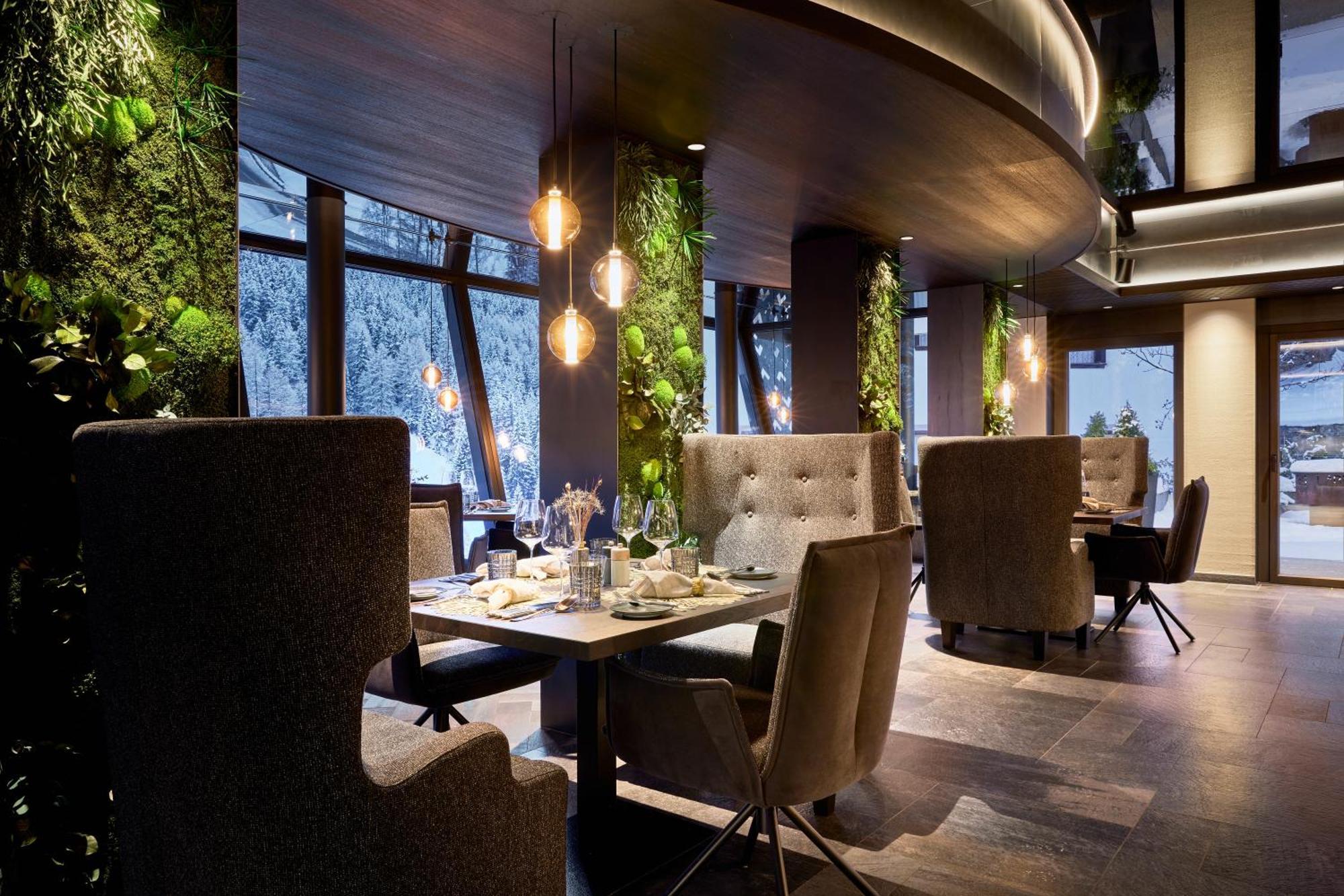Laret Private Boutique Hotel - Adults Only Samnaun Buitenkant foto
